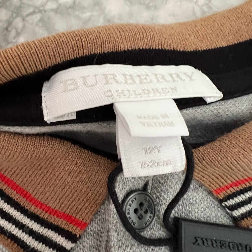 Authentic Burberry boys polo shirt - Picture 2 of 9